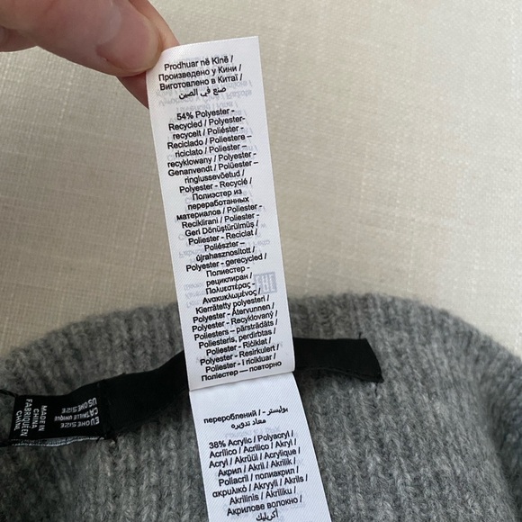 VERO Moda Wool Blend Gray Beaded Knit Beanie Hat - Picture 3 of 4